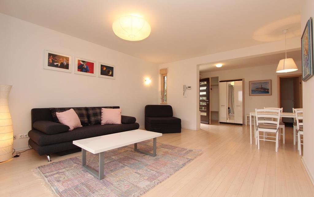 Apartments Makado Ровинь Экстерьер фото